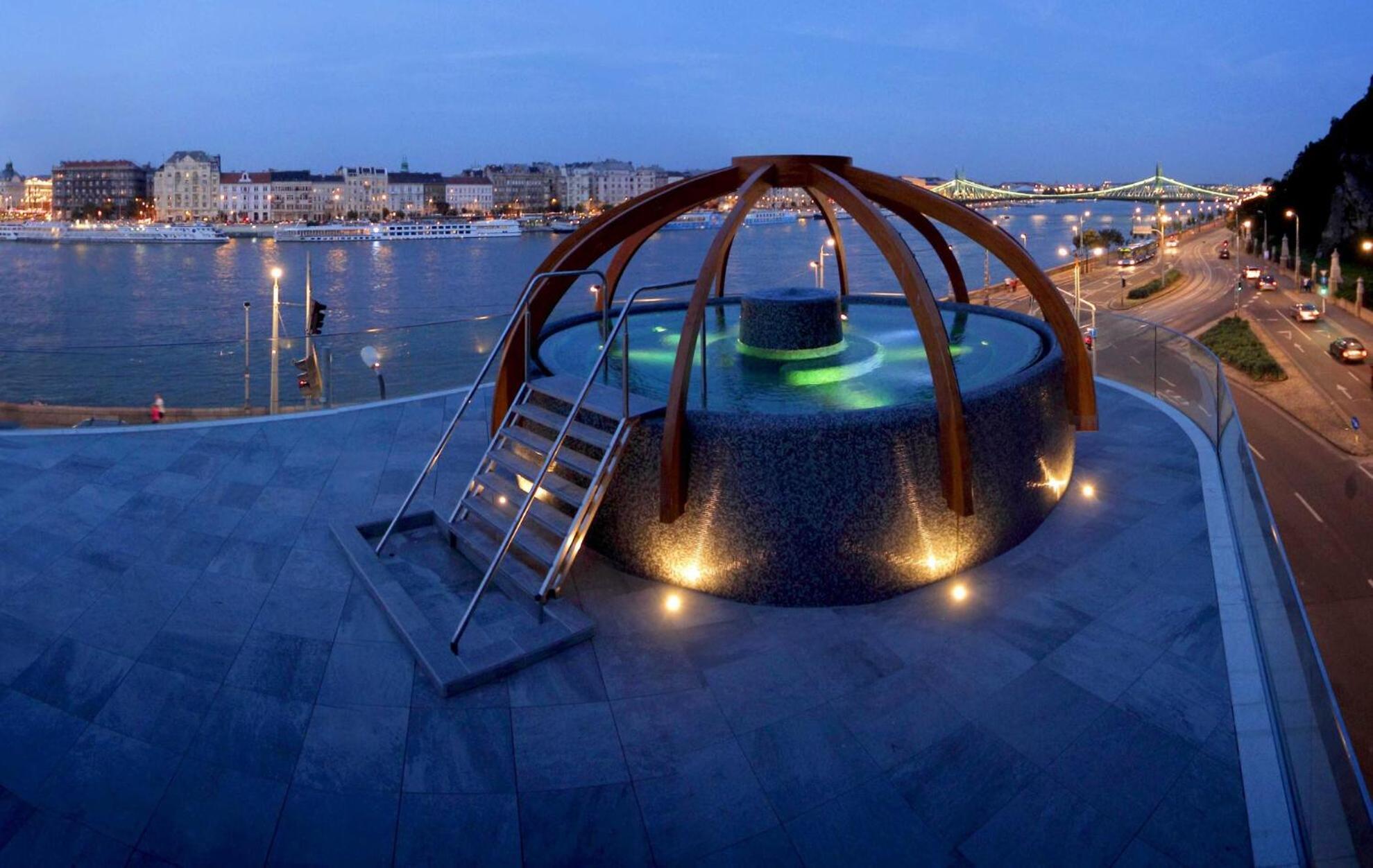 Casadeco Budapest Apt-Stunning New York Cafe View Exteriör bild